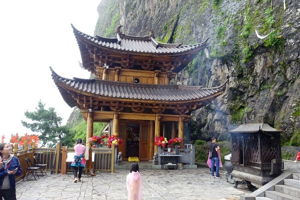 雲南賓川 雞足山 華首門