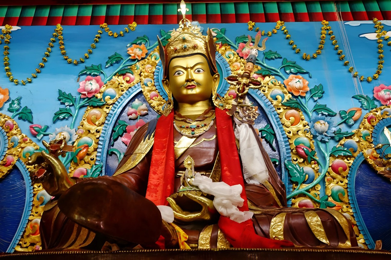 西藏行旅．藏傳佛教宗師